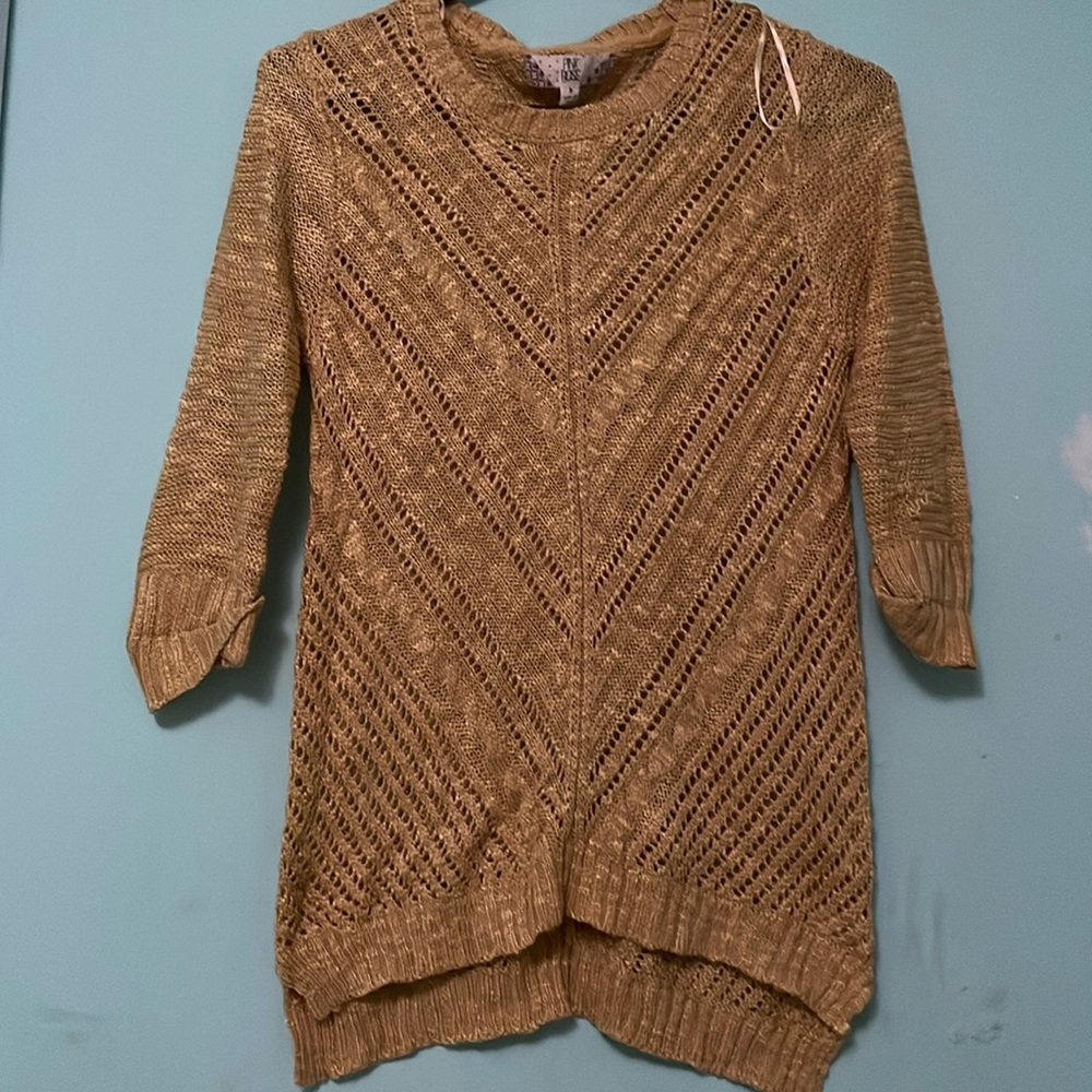 Crotchet 3/4 sleeve top